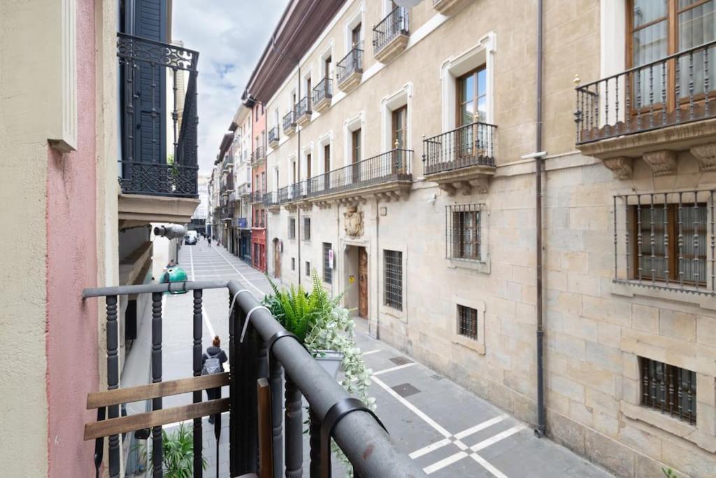 Апартаменты El Balcon De San Anton By Clabao Памплона Экстерьер фото